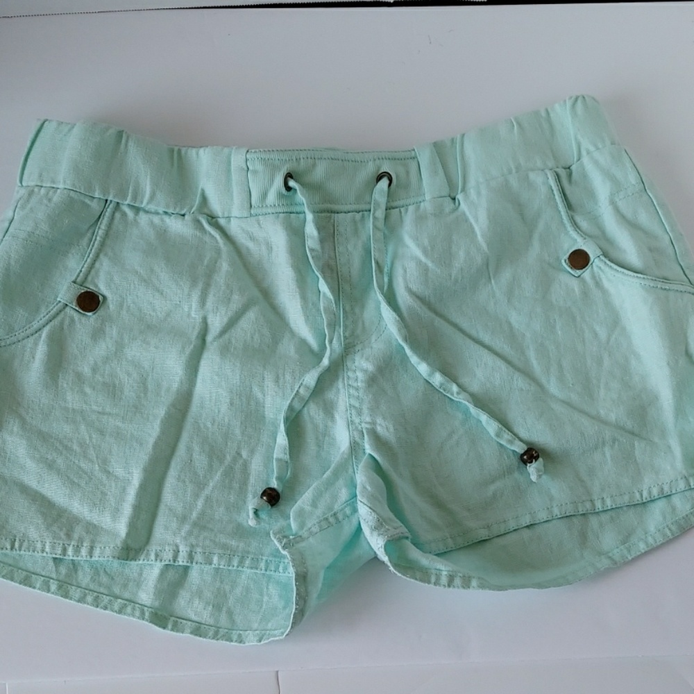 NWOT 2B BEBE linen shorts sz L